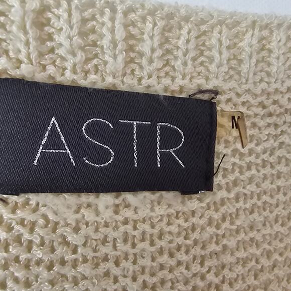 ASTR The Label Beige Ribbed Sweater Dress Size Medium - Picture 3 of 6
